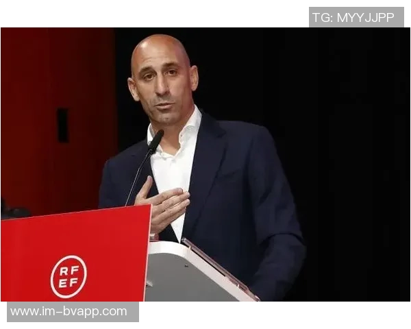 意大利足协主席与裁判官长谈VAR技术引发对裁判公正性的广泛关注